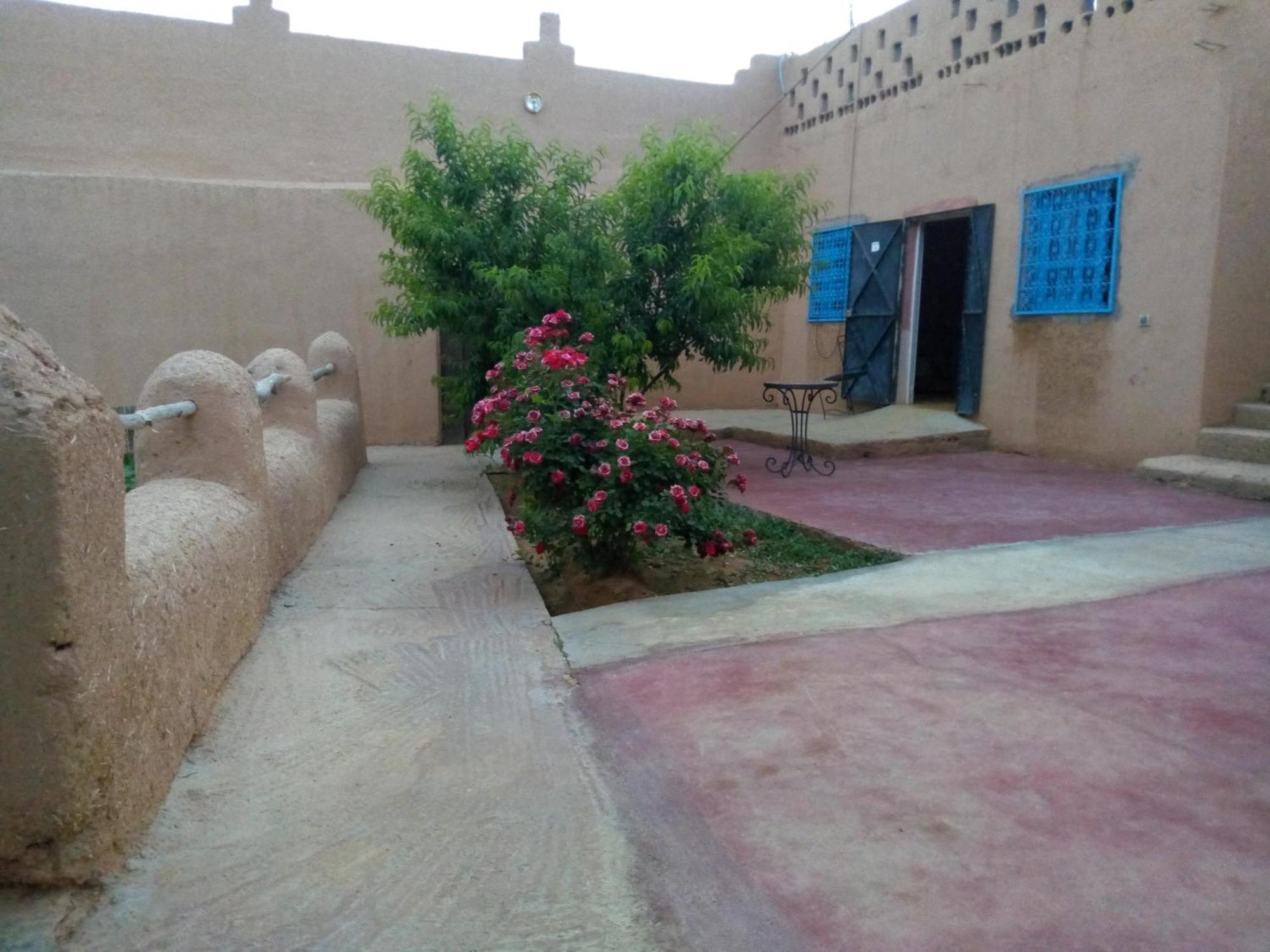 Ecolodge Miss Rose Chez La Famille Boumalne Dış mekan fotoğraf